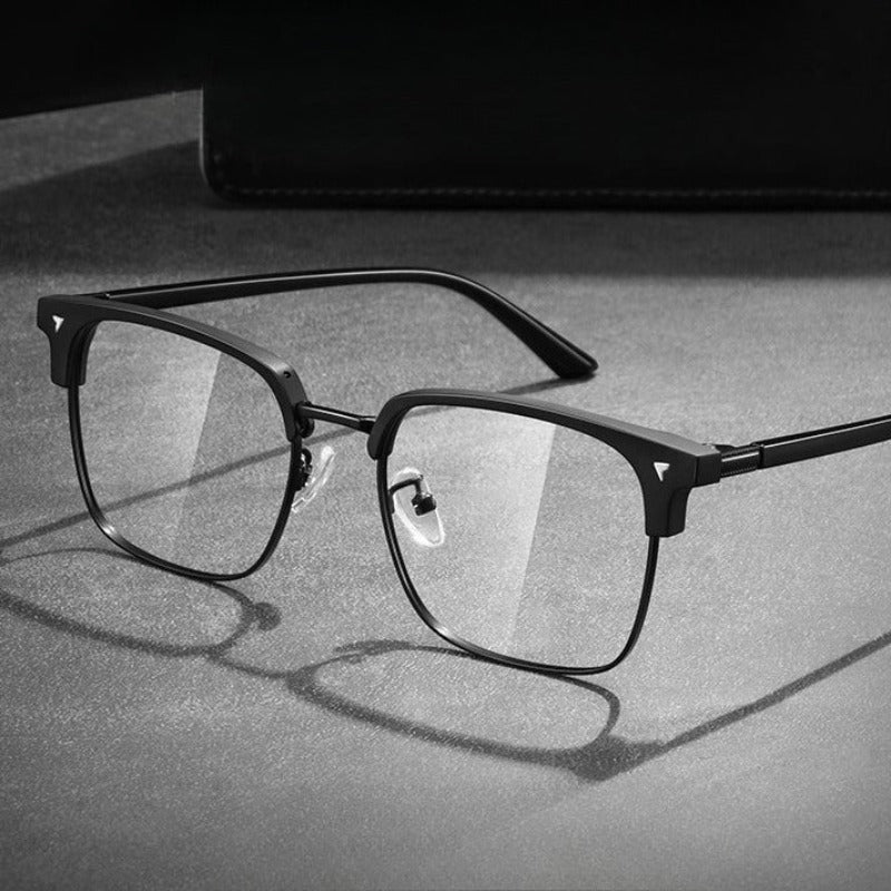 AUT002 Pure Titanium Men's Eyeglasses with Myopia Lenses.