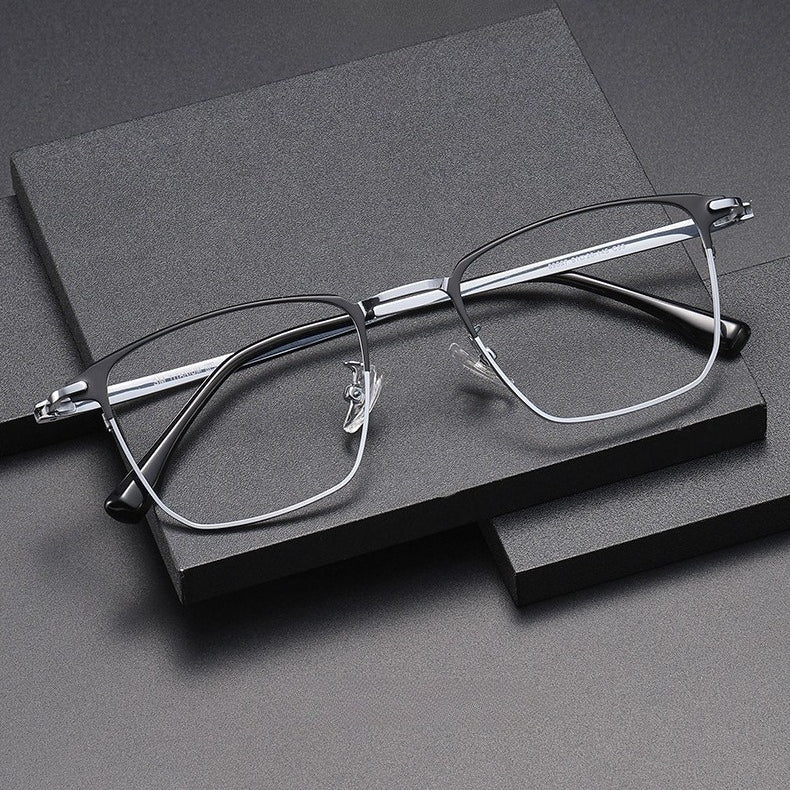 AUT010 Titanium Eyeglasses with Myopia Lenses.