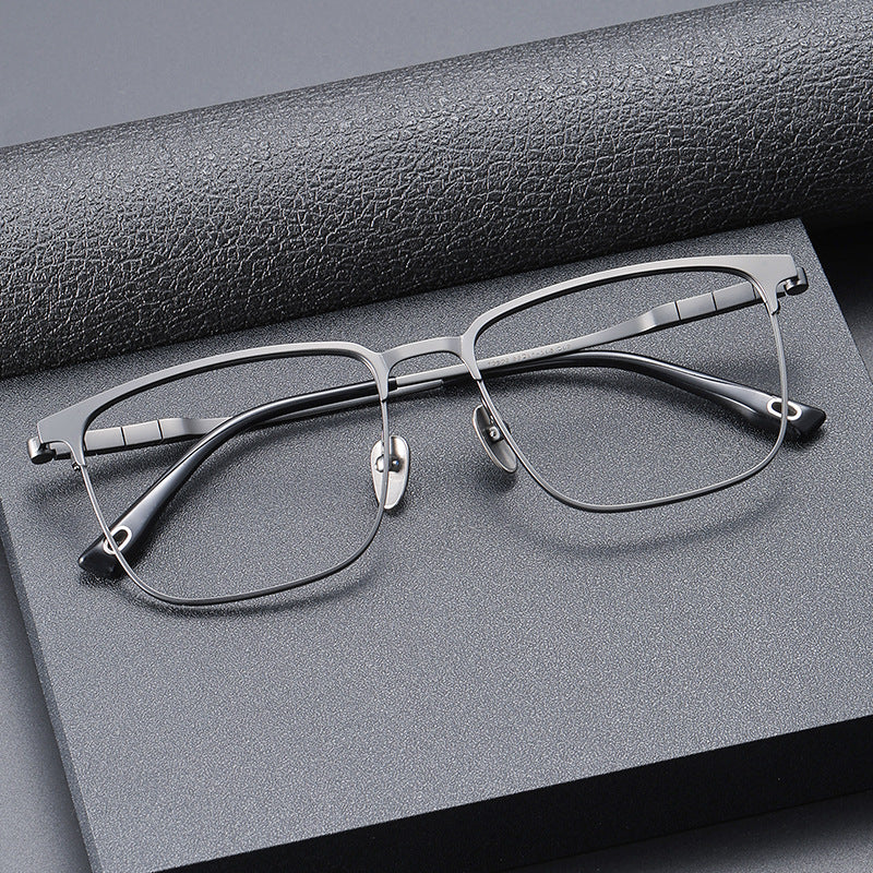 AUT006 Titanium Eyeglasses with Myopia Lenses.