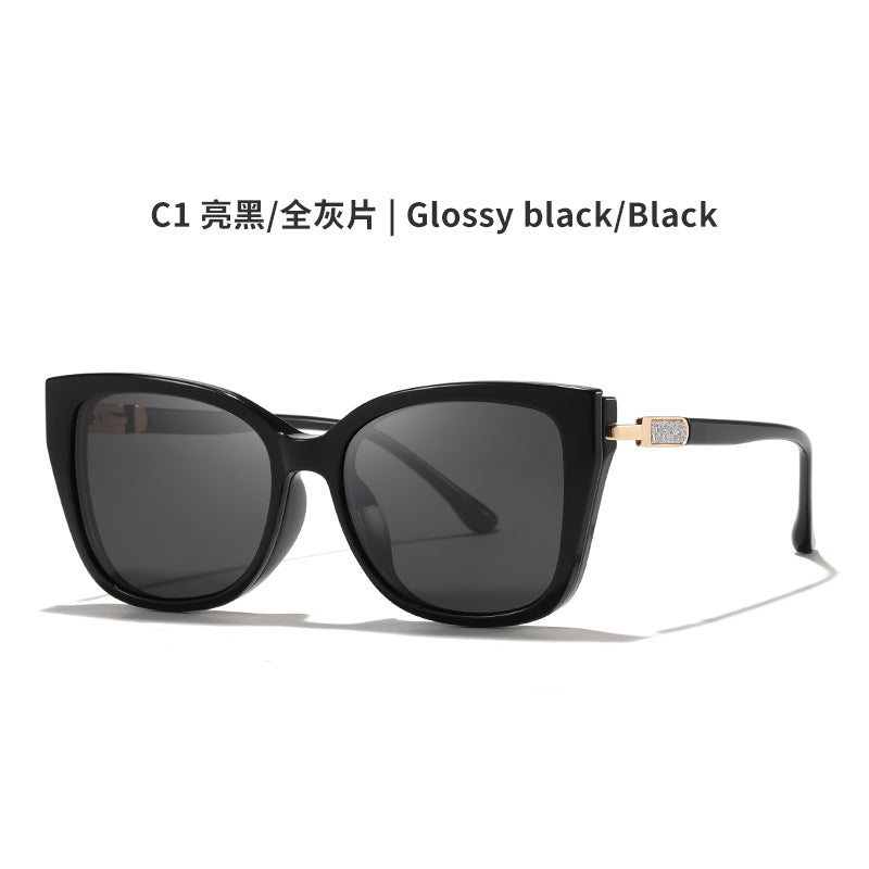 AU0012 2-in-1 Eyewear: Prescription Myopia Glasses + Polarized Sunglasses.