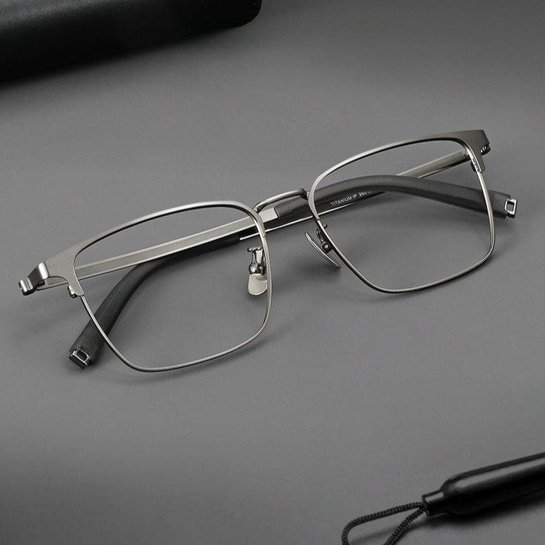 AUT013 Men's Titanium Frame Myopia Glasses with Lenses.
